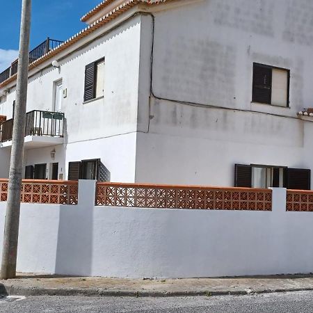 Swordfish Beach House Peniche Exterior photo
